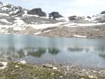 Petit lac à l'écart du parcours