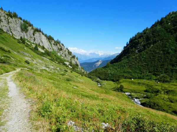 Arrivée au bord du plateau d'Emaney