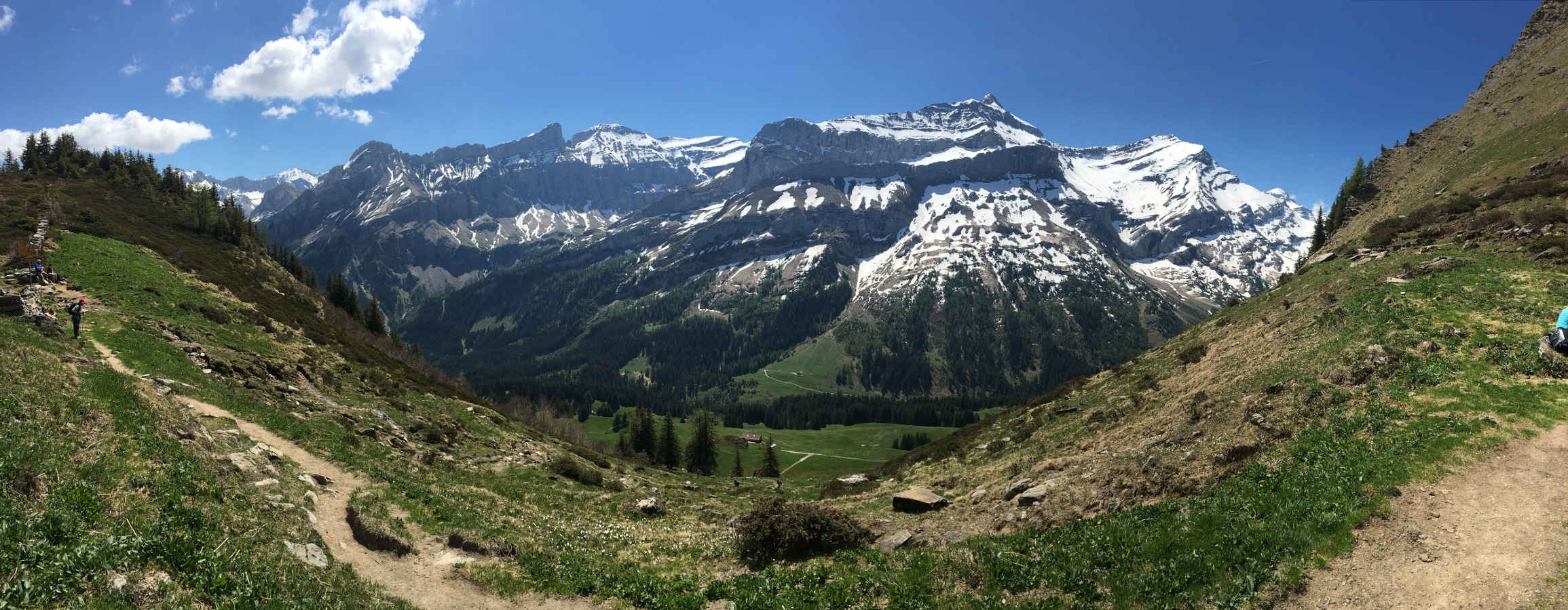 Panorama sud avec vue sur la Becca d'Audon et les Diablerêts