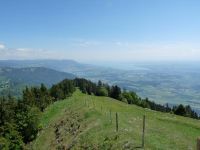 Regard en arrière jusqu'au lac de Neuchâtel